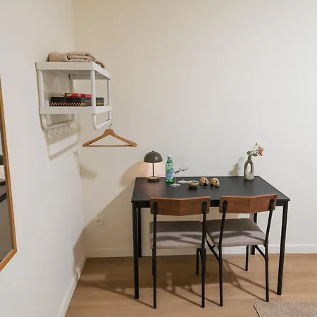 Private In Shared 7br Aprt, With Wifi Near Center