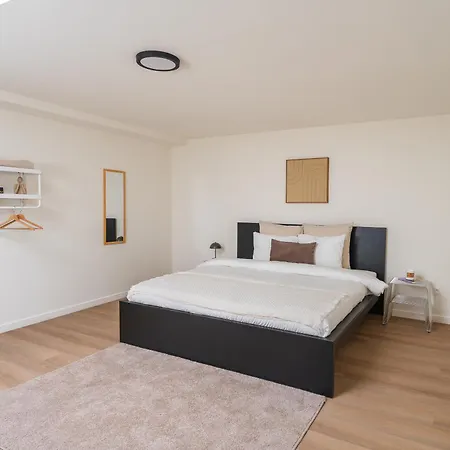 Private In Shared 7br Aprt, With Wifi Near Center * Gand