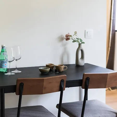 Private In Shared 7br Aprt, With Wifi Near Center Gand