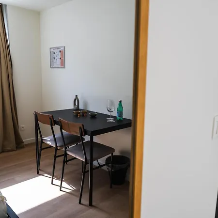 Appartement Private In Shared 7br Aprt, With Wifi Near Center Gand