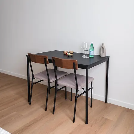 Appartement Private In Shared 7br Aprt, With Wifi Near Center *