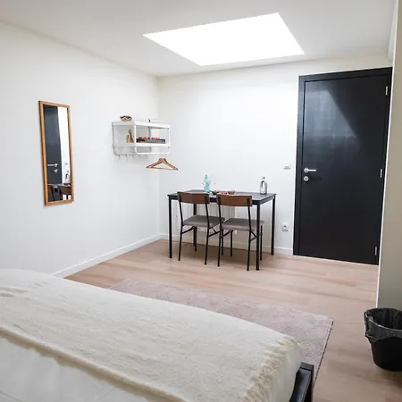 Private In Shared 7br Aprt, With Wifi Near Center * Gand